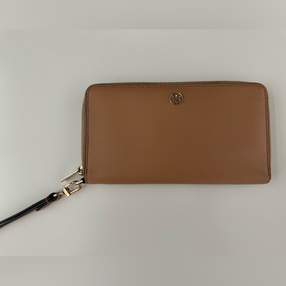Tory Burch wristlet